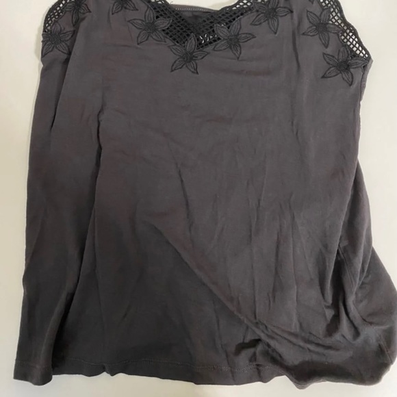 American Eagle top - Picture 3 of 4